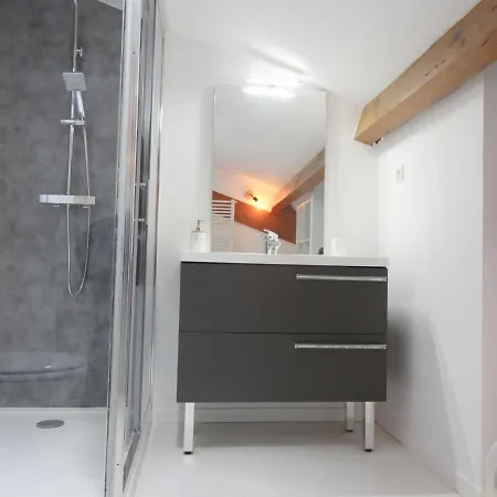 Prázdninový dům Salles, 3 Pieces, 4 Personnes - Fr-1-440-378